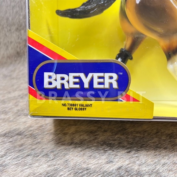 Breyer Valiant Bay Gaited Saddlebred Model Horse - Picture 2 of 3